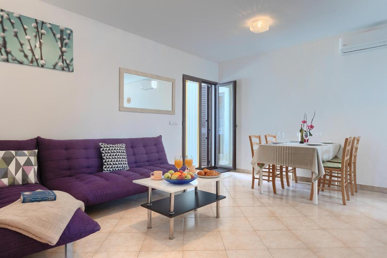 Apartmani Martina 波雷奇 外观 照片