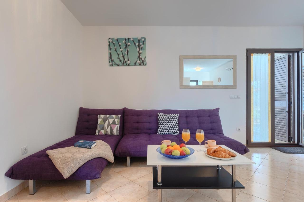 Apartmani Martina 波雷奇 外观 照片